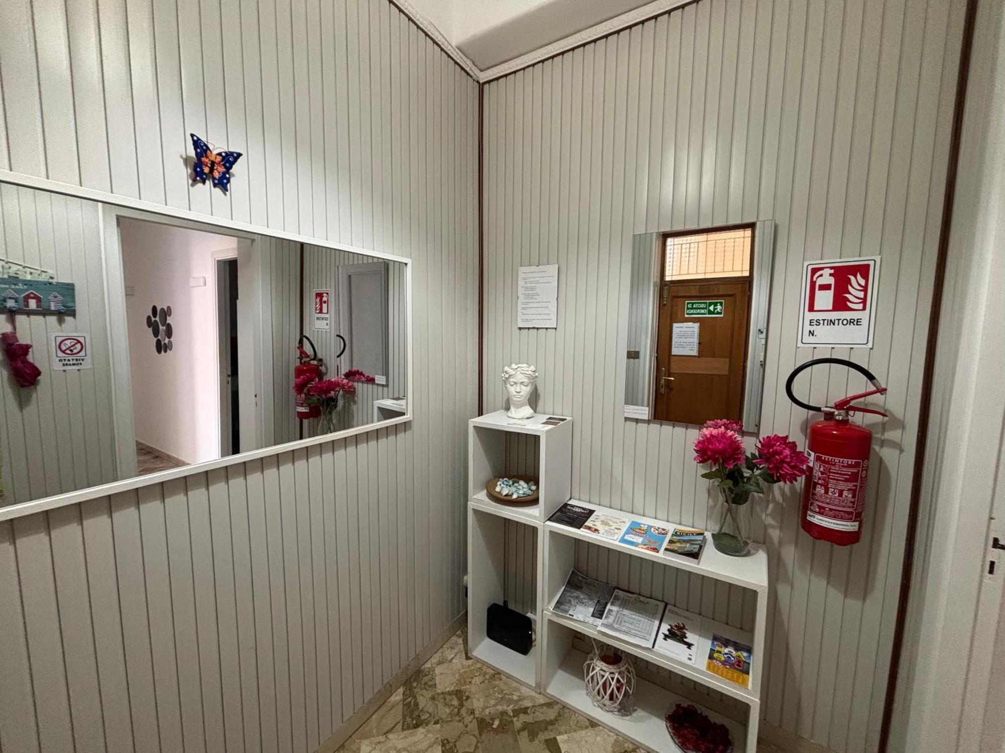 Apartmán Casa Del Grillo, In Centro, A 50M Dal Mare Trapani Exteriér fotografie